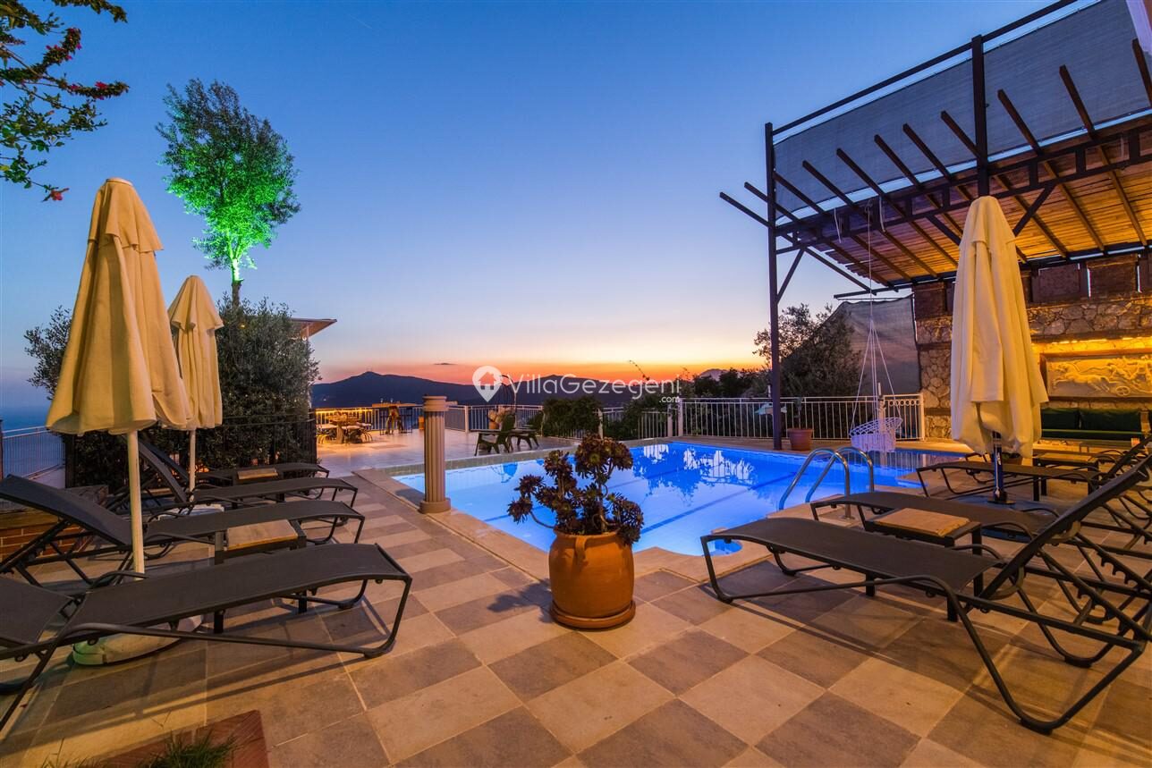 Villa Tulip — 21