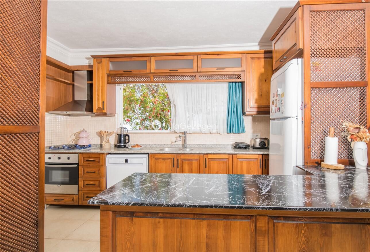 Villa Tulip — 30