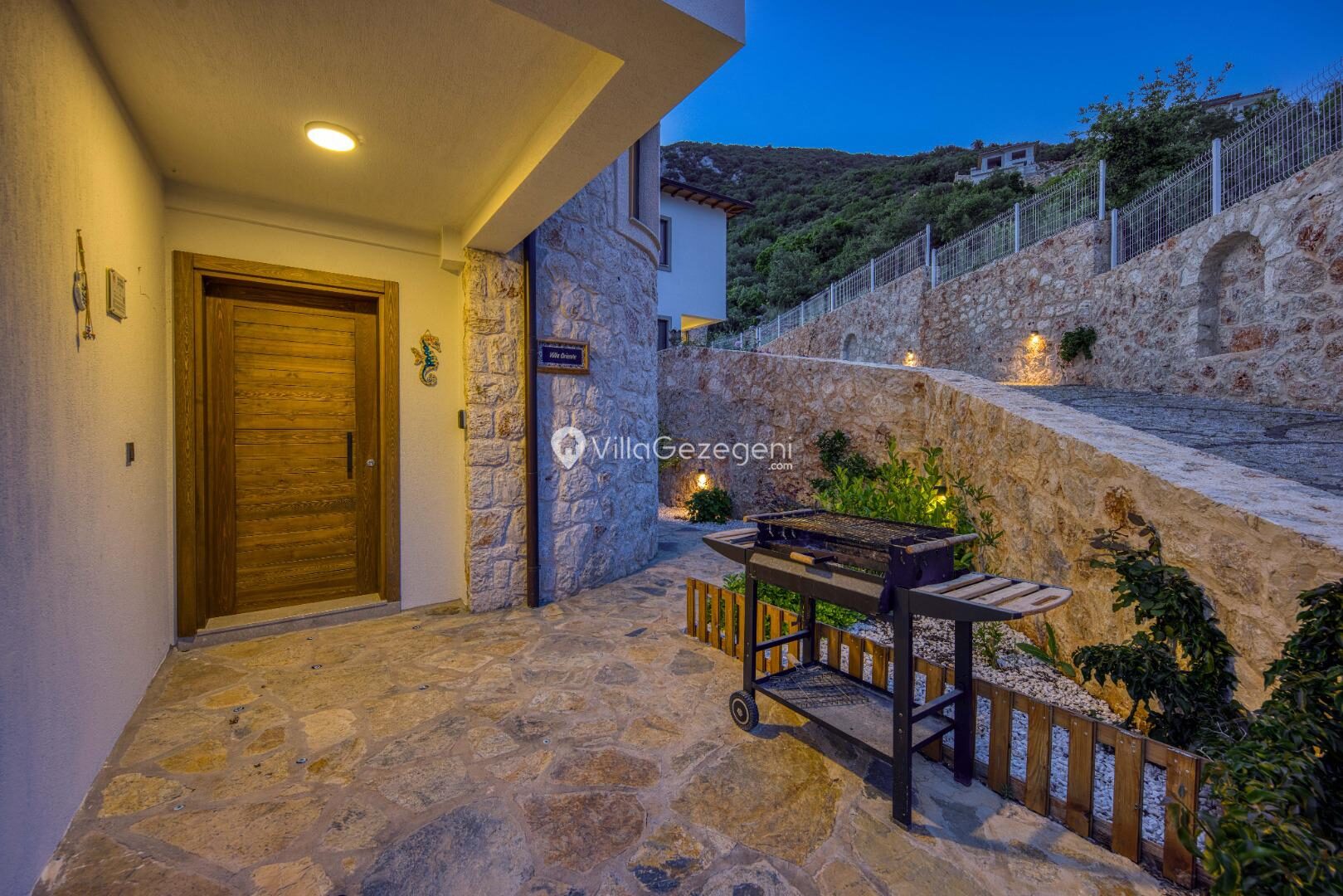 Villa Oriente — 52