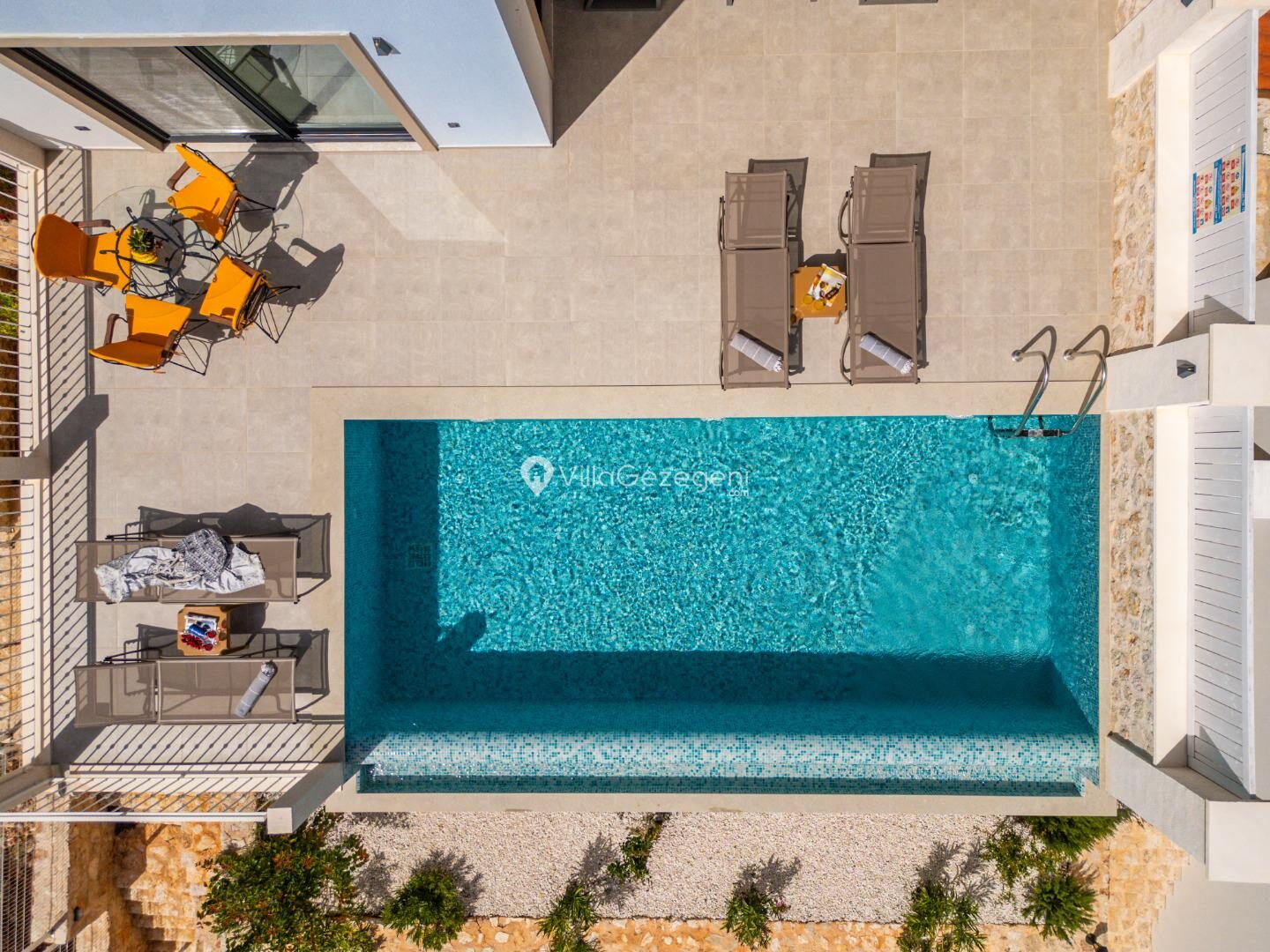 Villa Poeta — 66