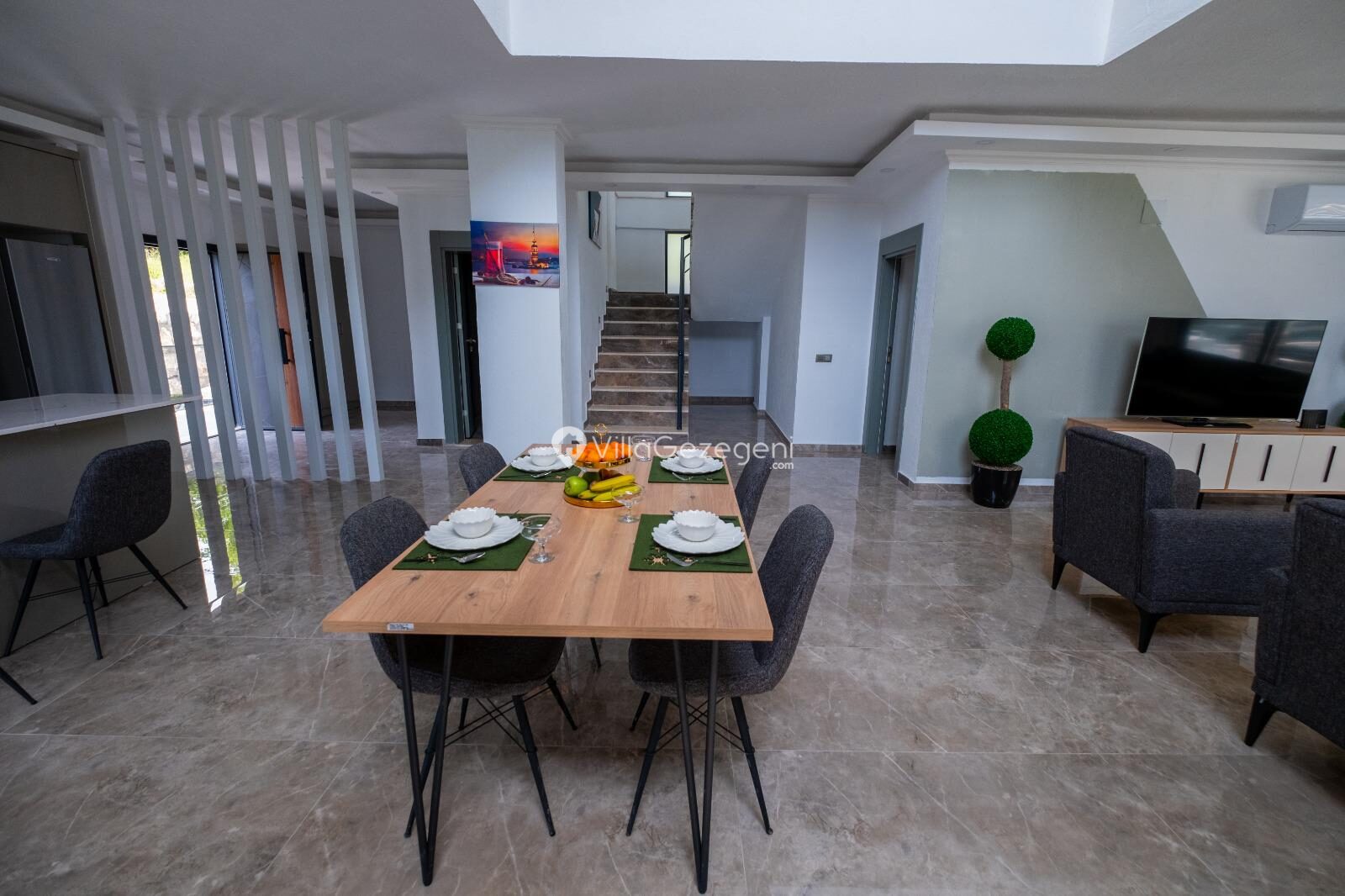 Villa King — 10