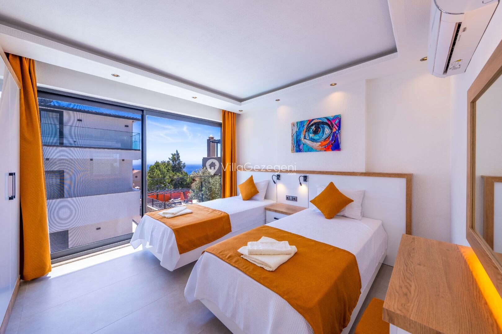 Villa Lovelet 1 — 24