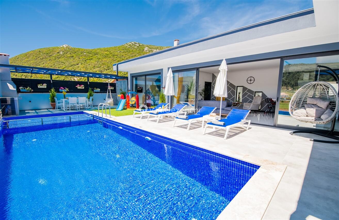 Villa Lavinya — 19