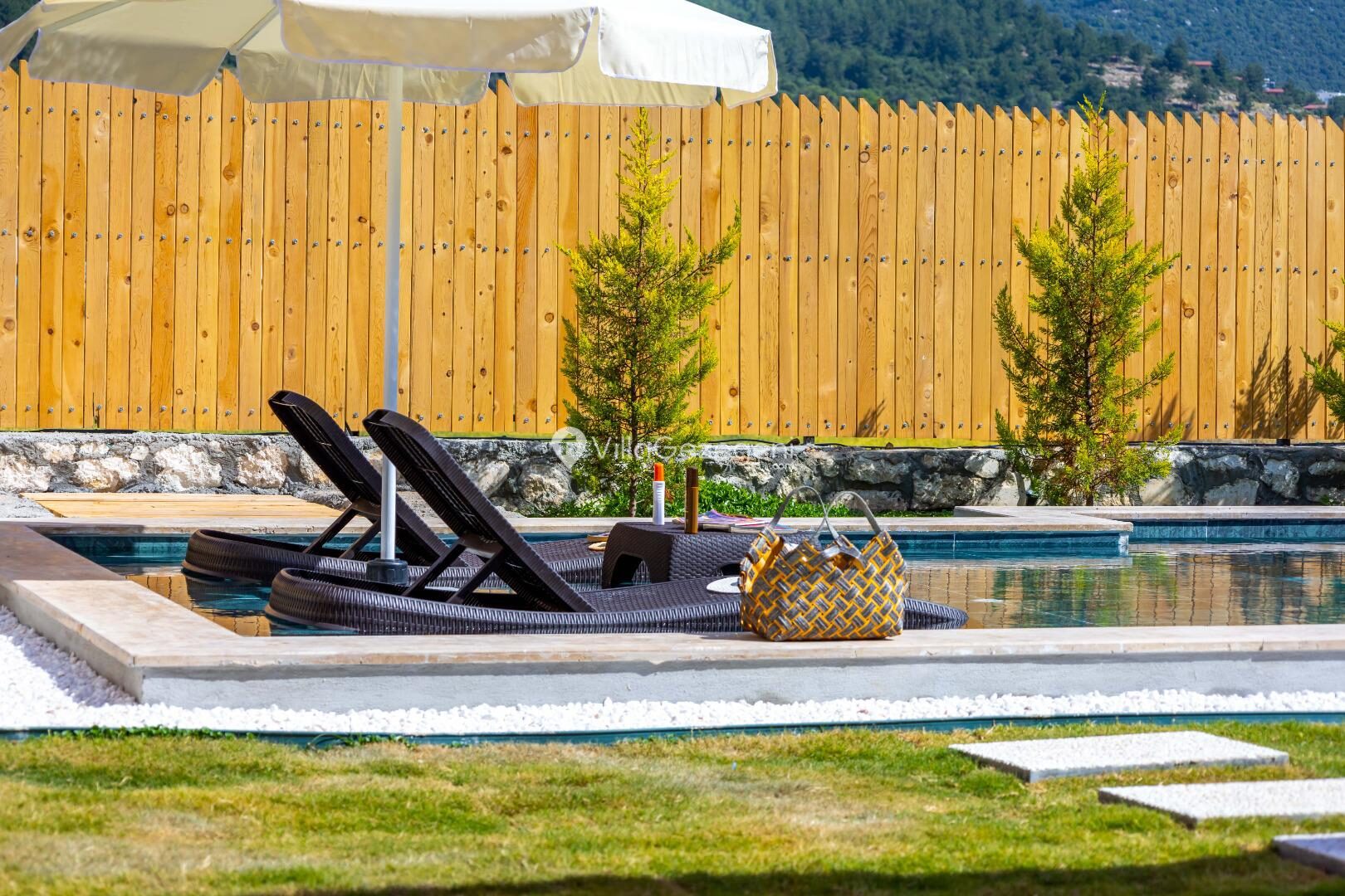 Villa Red — 12