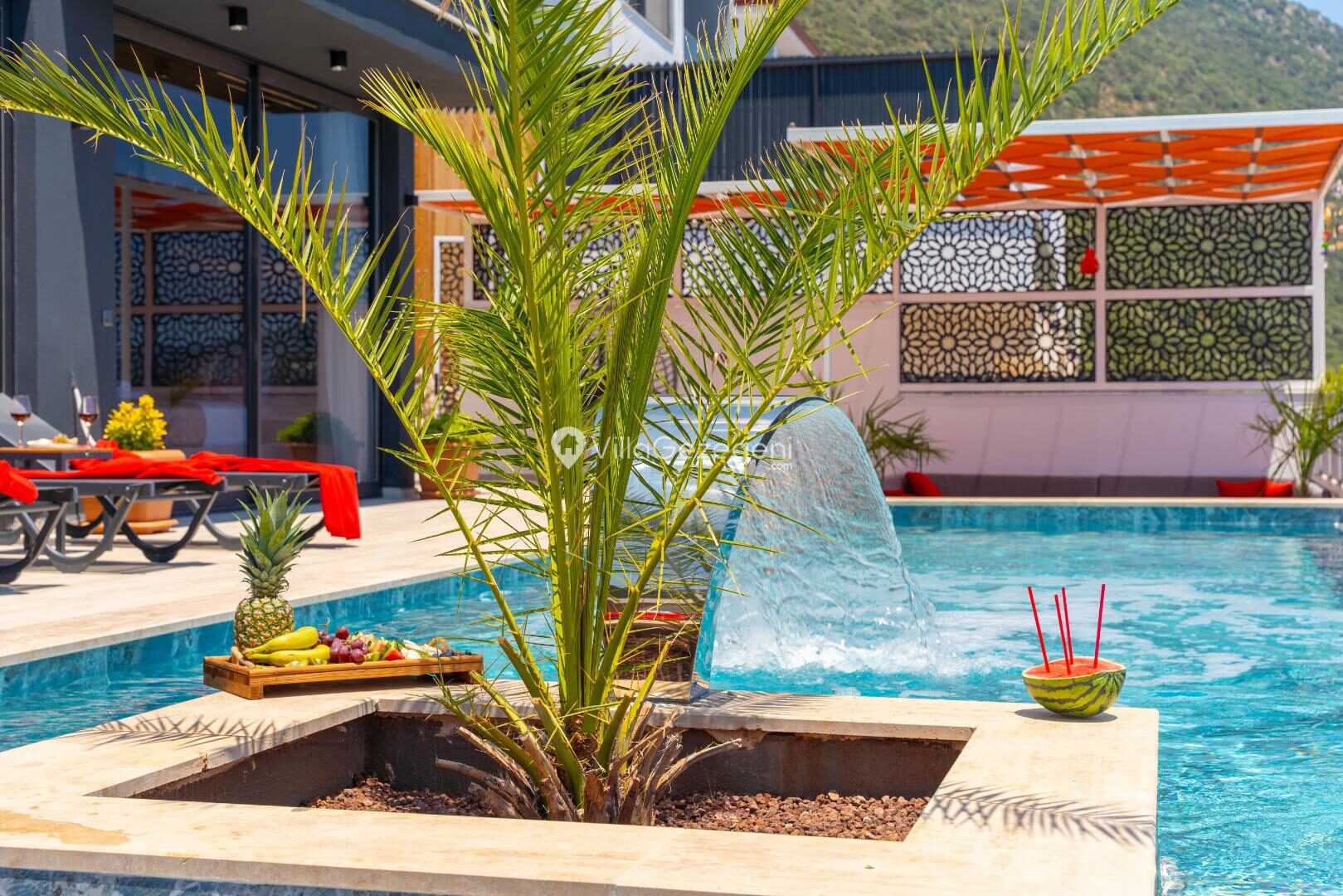 Villa Dark Palace — 100