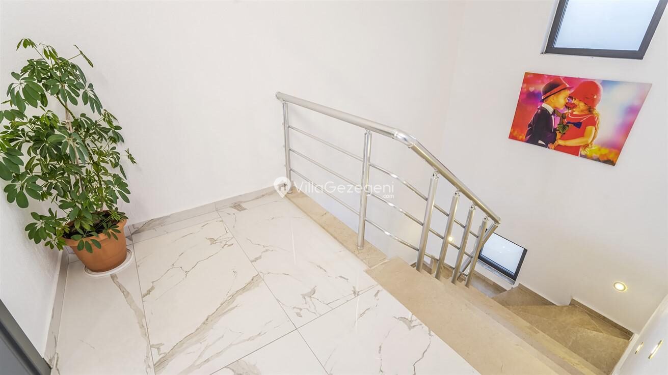 Villa Alara — 81