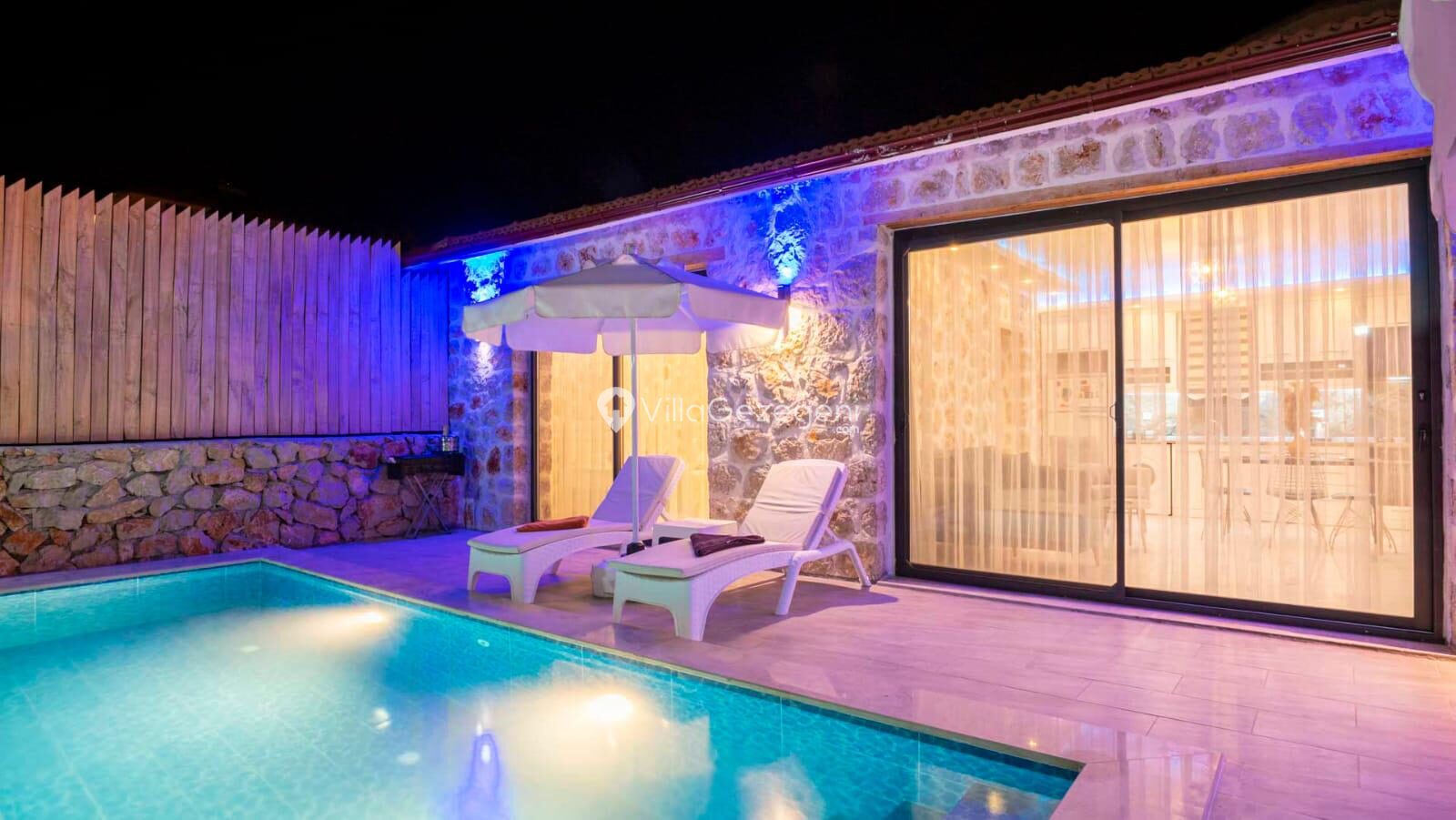 Villa Pamir — 13