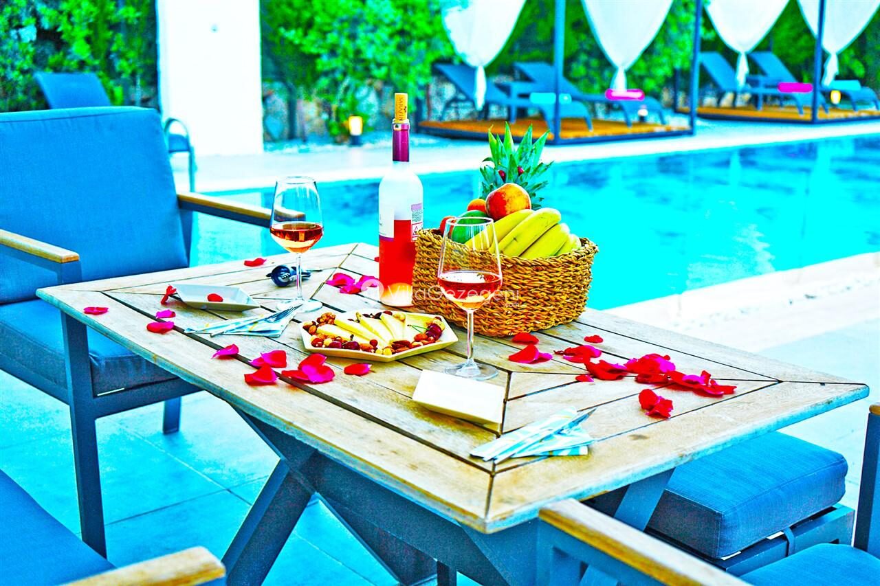 Villa Mamon Luxury Life — 168