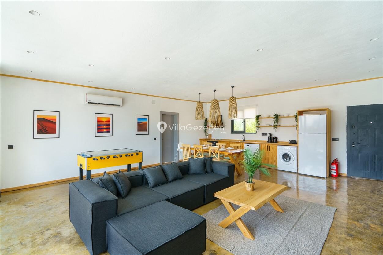 Villa Stay 2 — 24