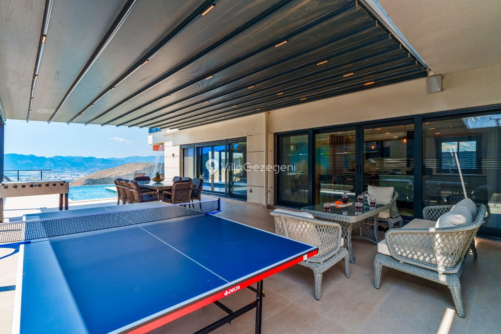 Villa Newcastle — 16