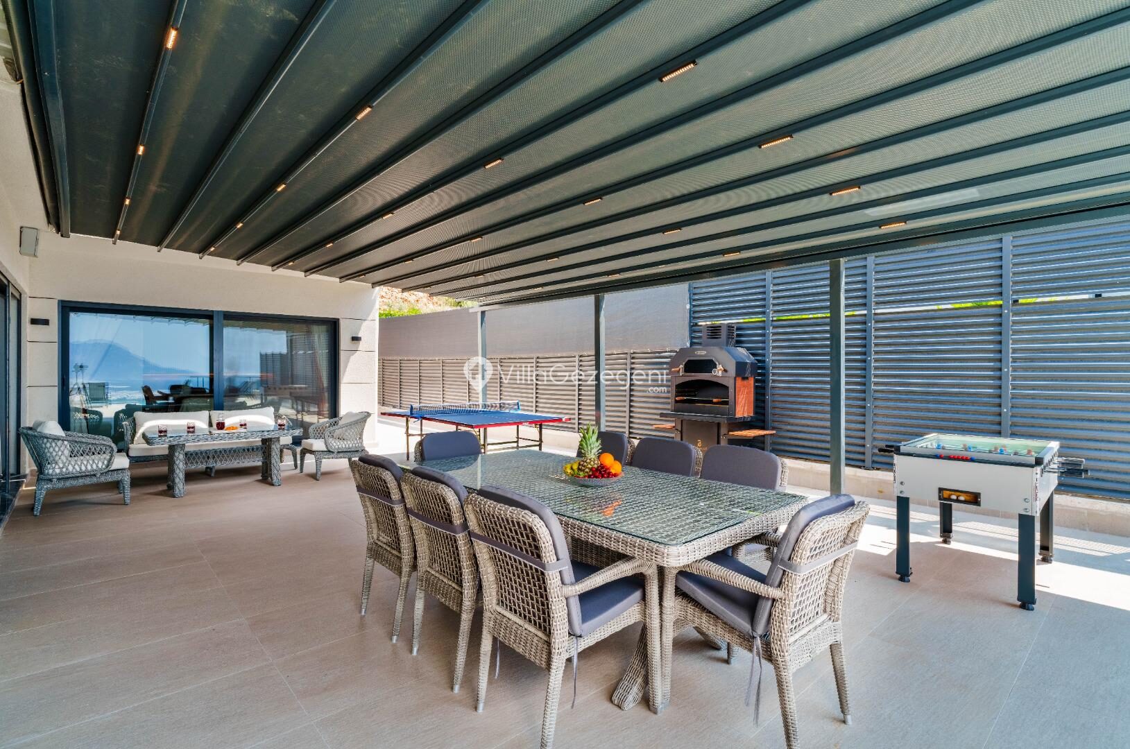 Villa Newcastle — 18