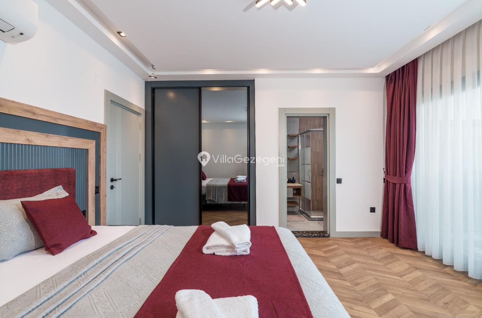 Villa Newcastle — 50