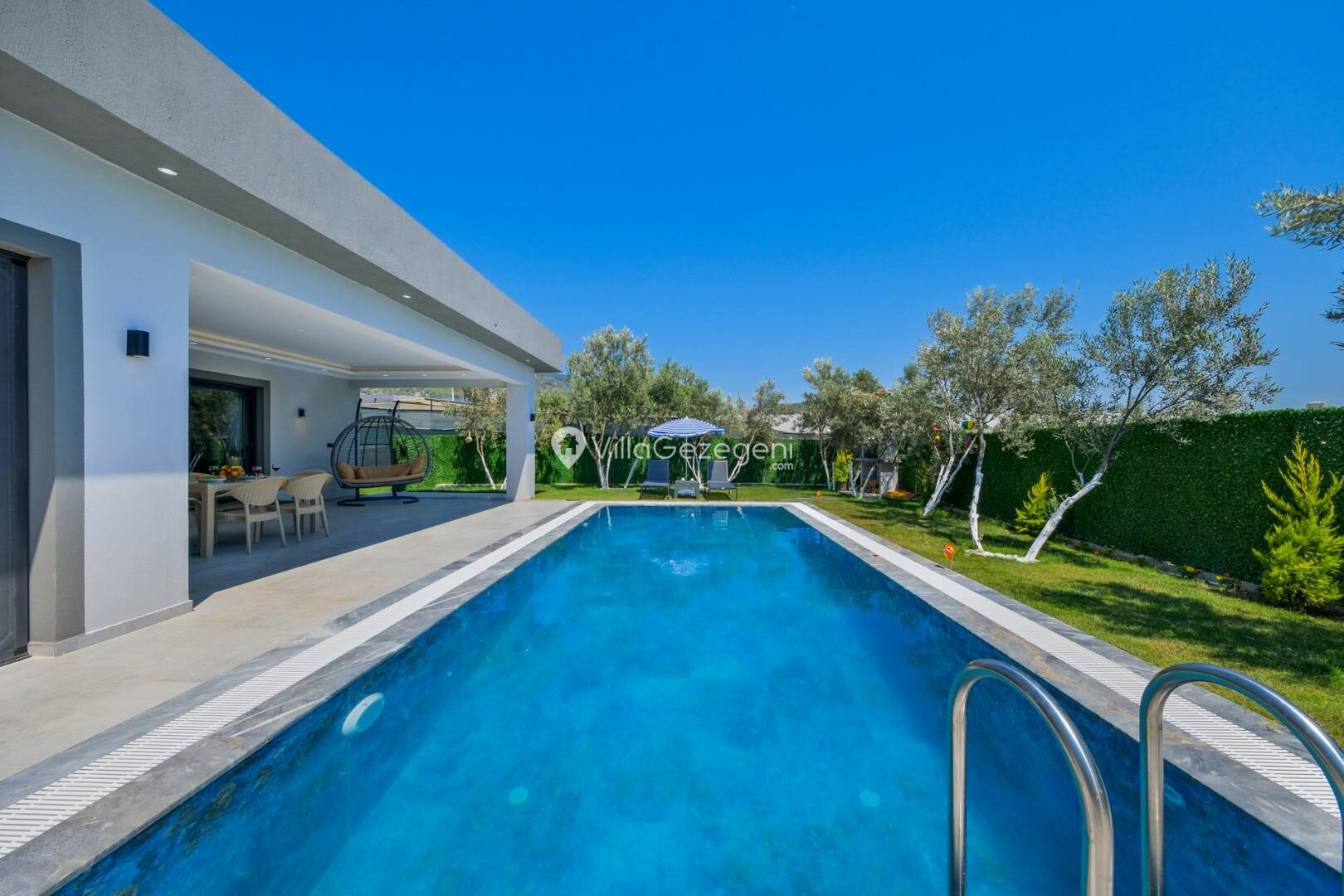 Villa Olive — 8