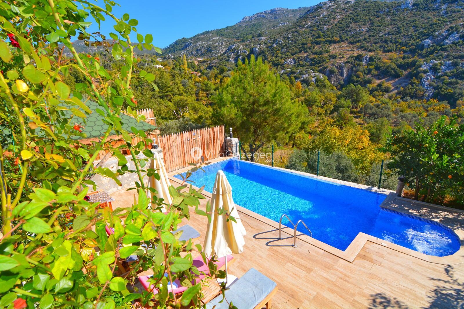 Villa Ayaz — 1