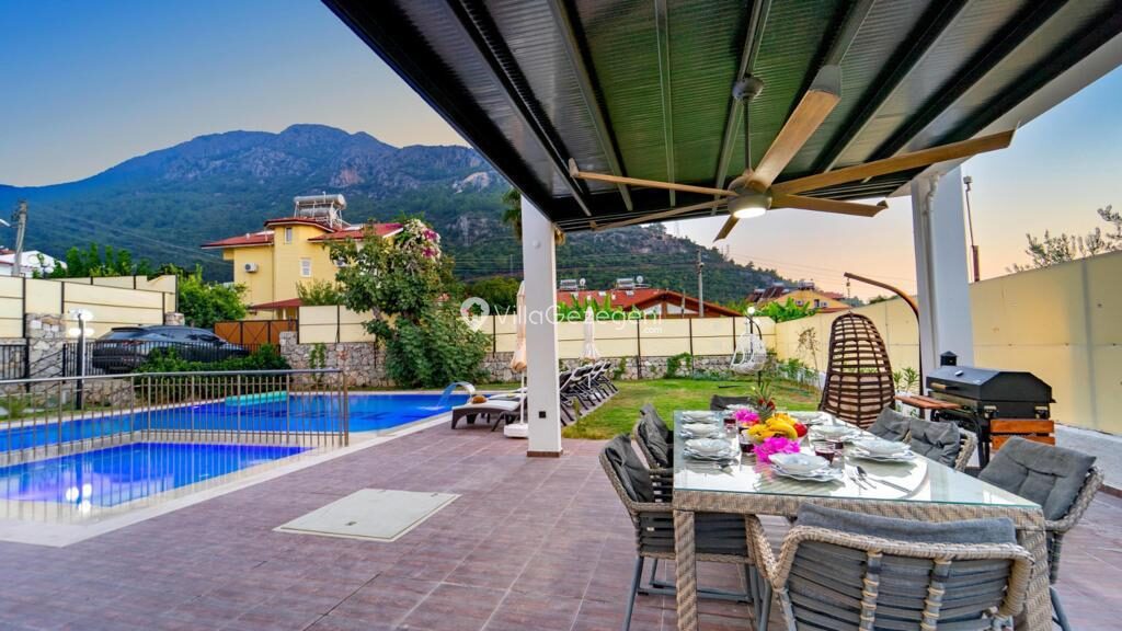 Villa Balkan 1 — 14