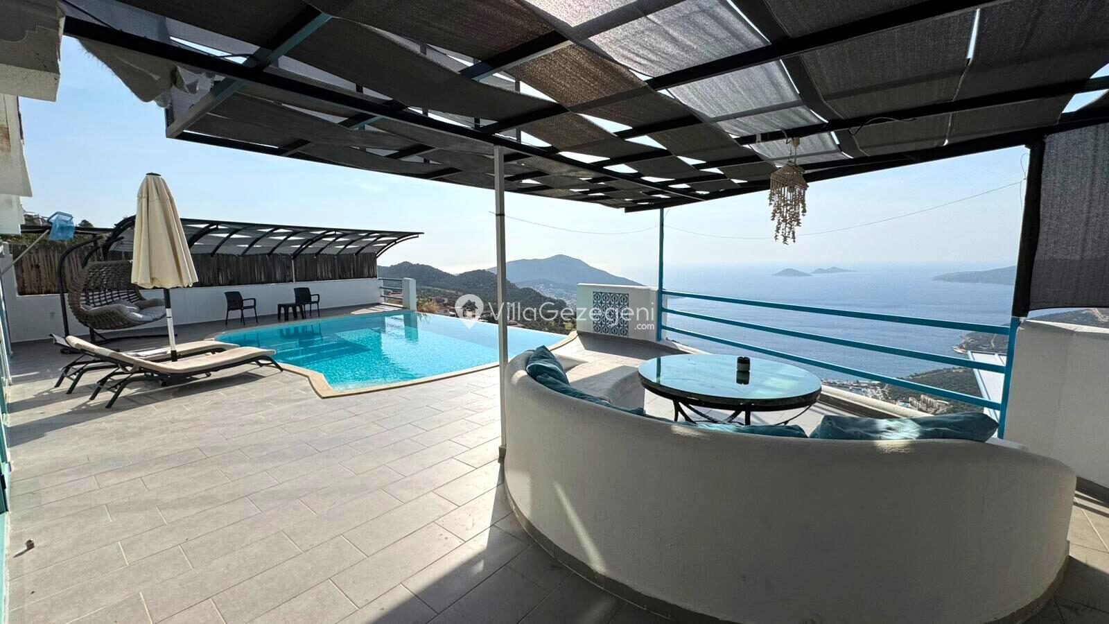 Villa Adora 1 — 4