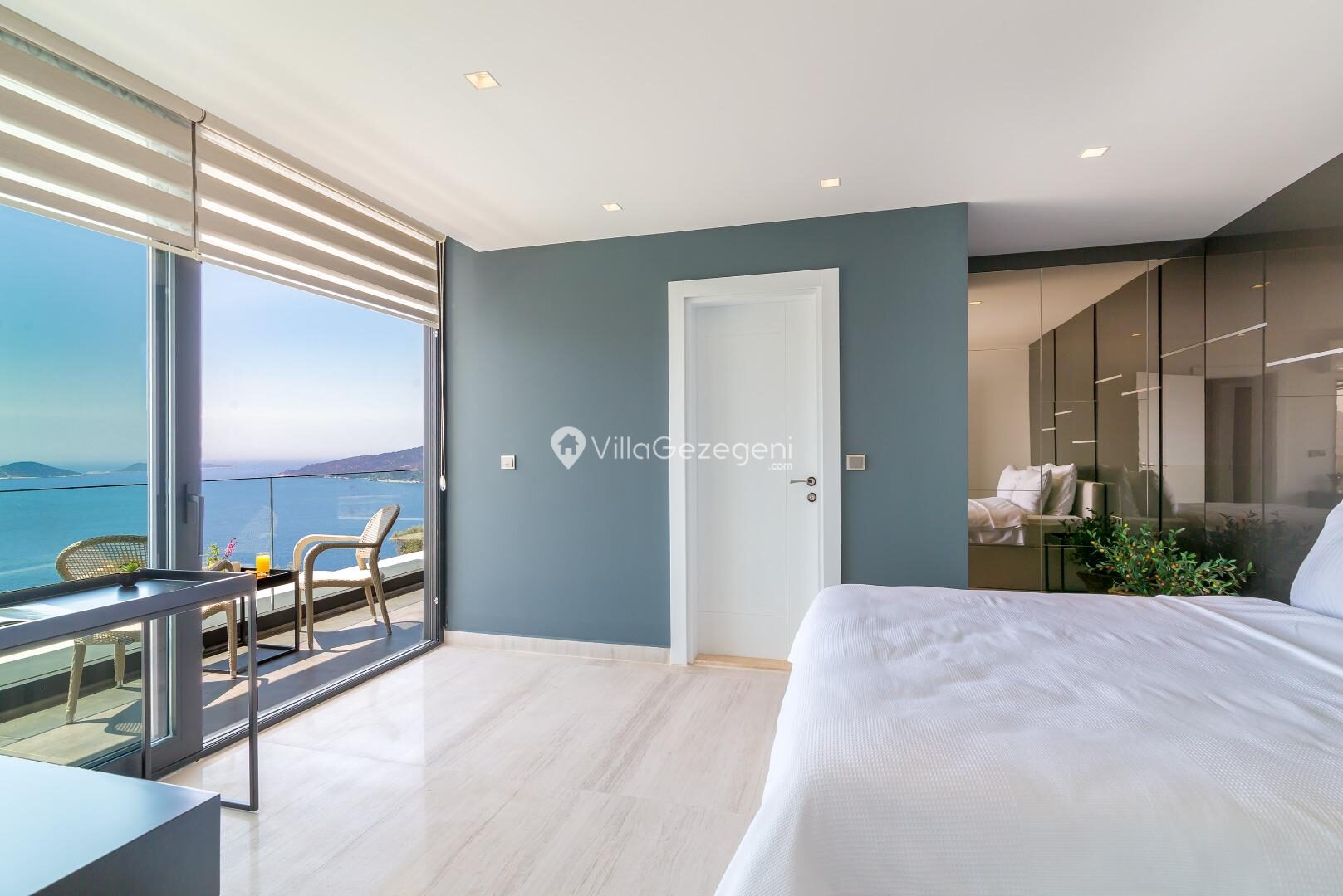 Villa Vogue — 26
