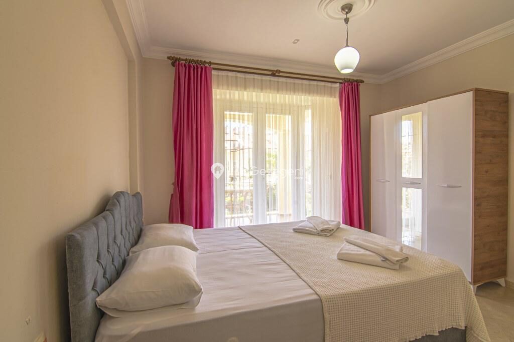 Villa Pearl 8 — 12