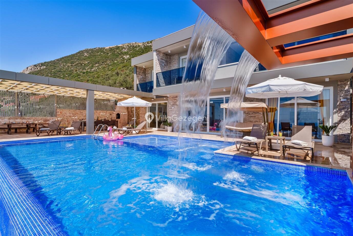 Villa Voyage — 17