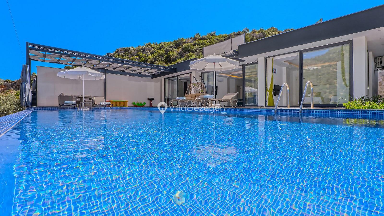 Villa Benk Palas — 1