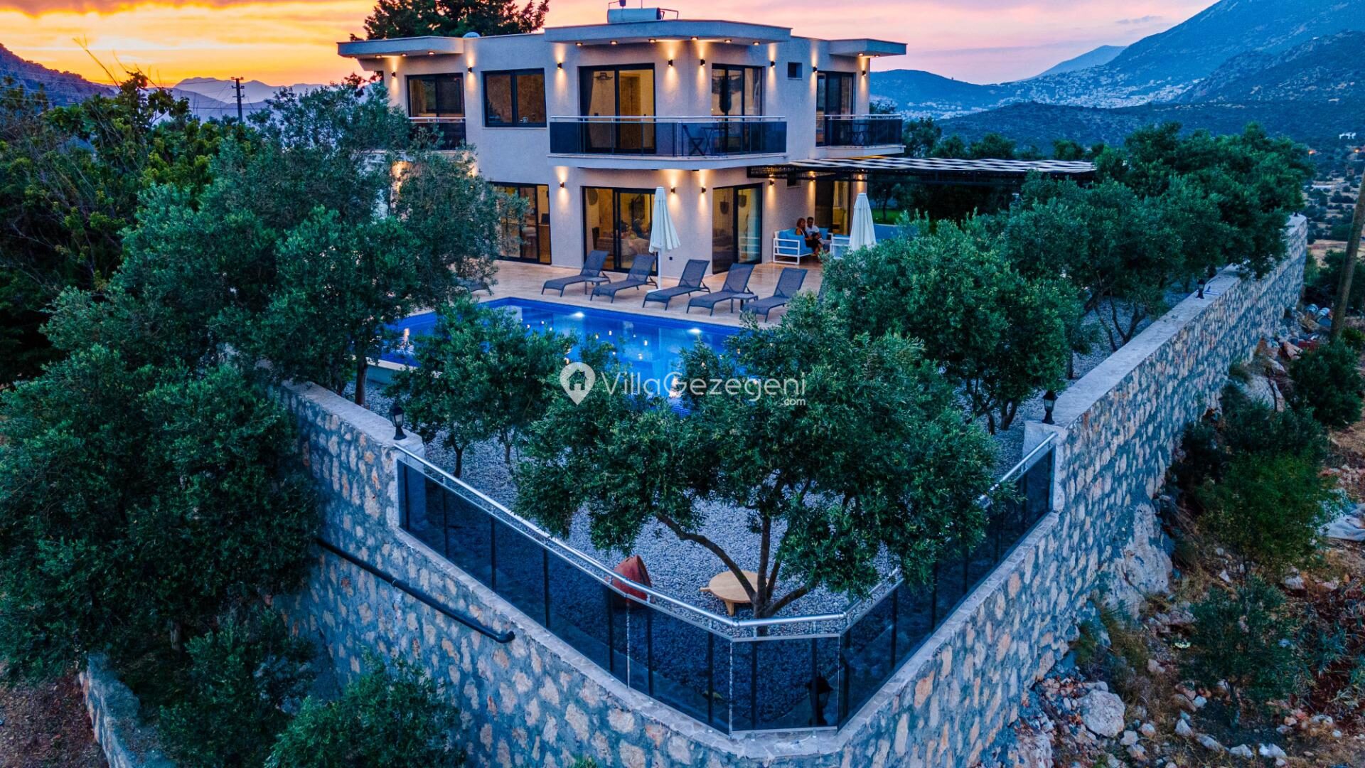 Villa Aristo — 1