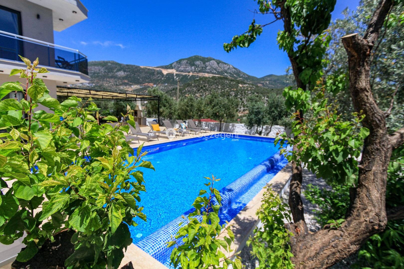 Villa Aristo — 4