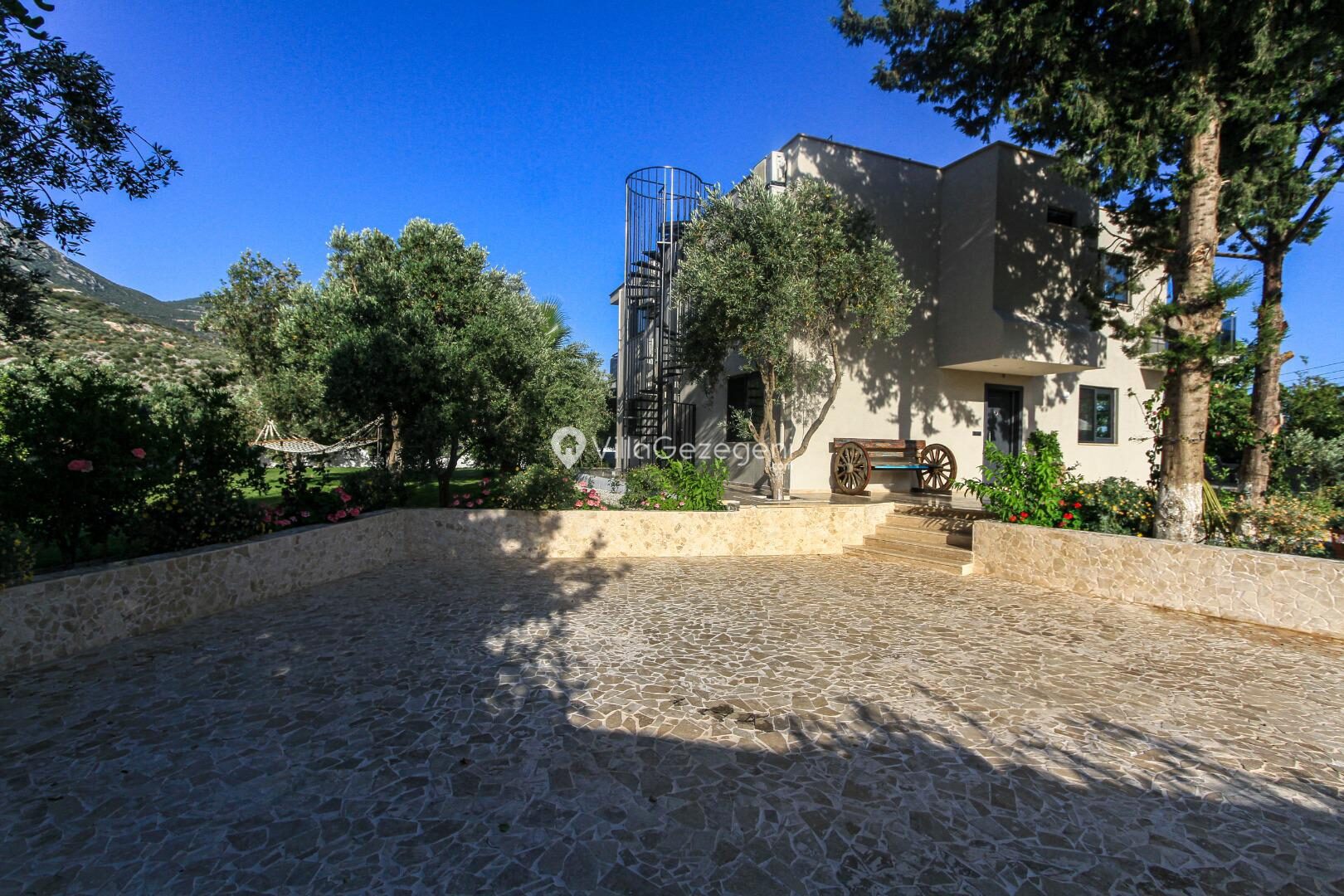 Villa Aristo — 9