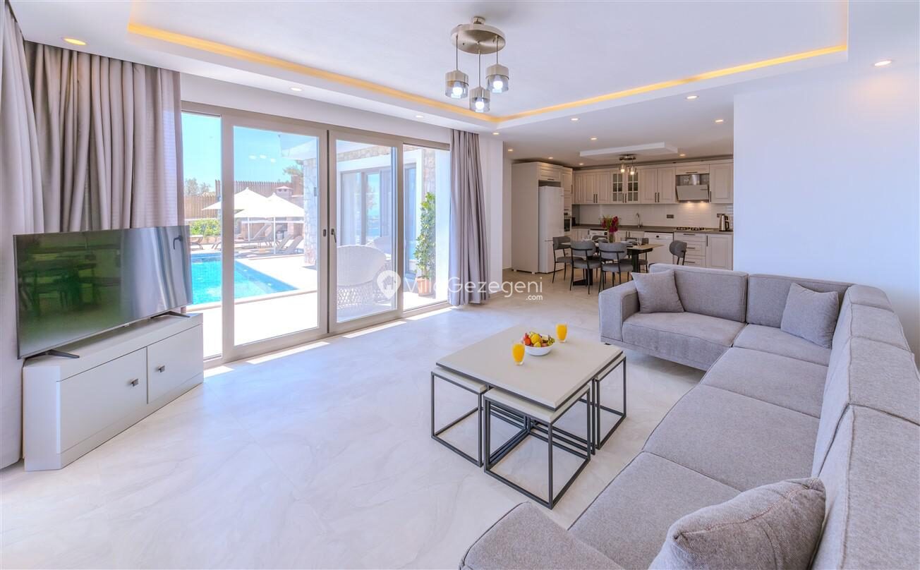 Villa Eterna — 35