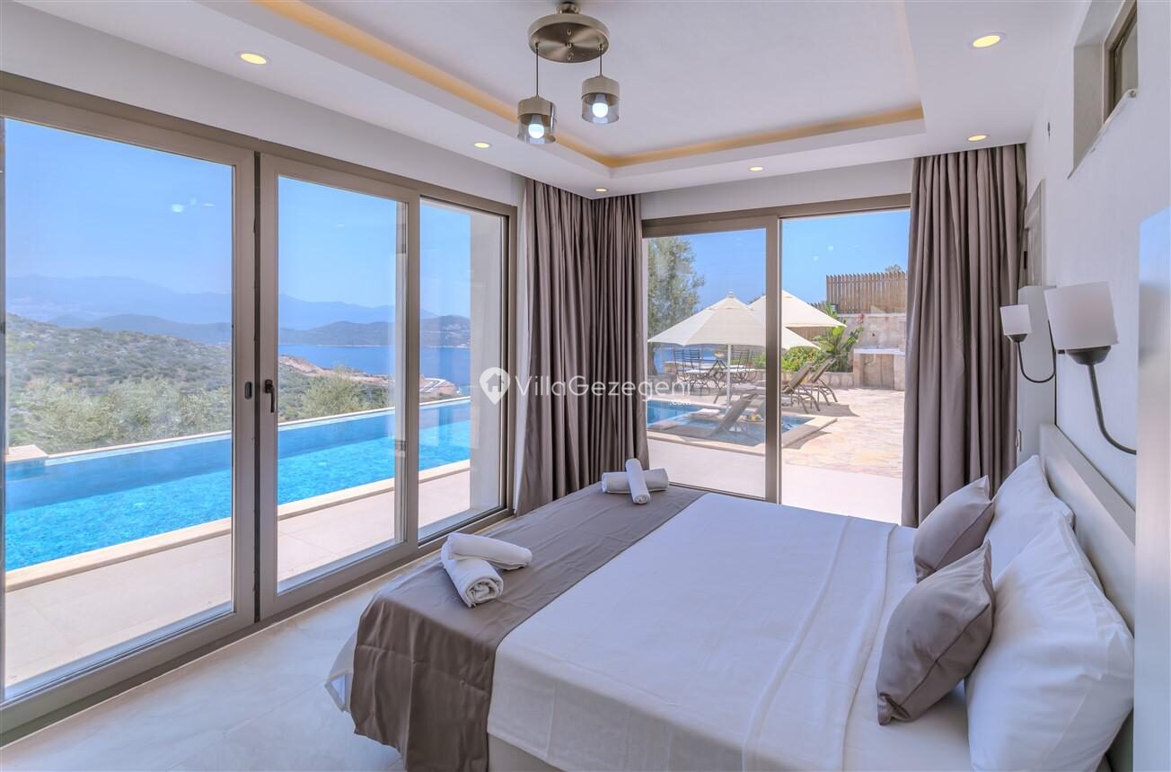 Villa Eterna — 40