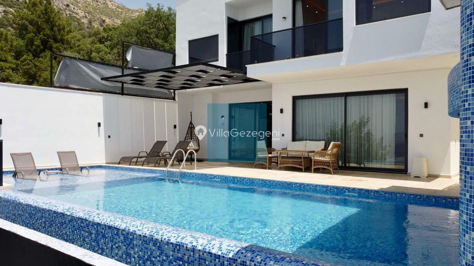 Villa Valiant 2 — 3