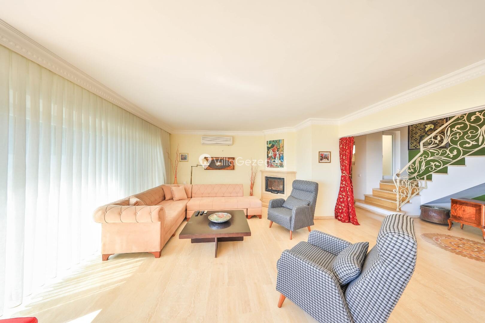 Villa Noyan — 12