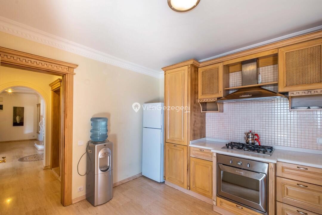 Villa Noyan — 14