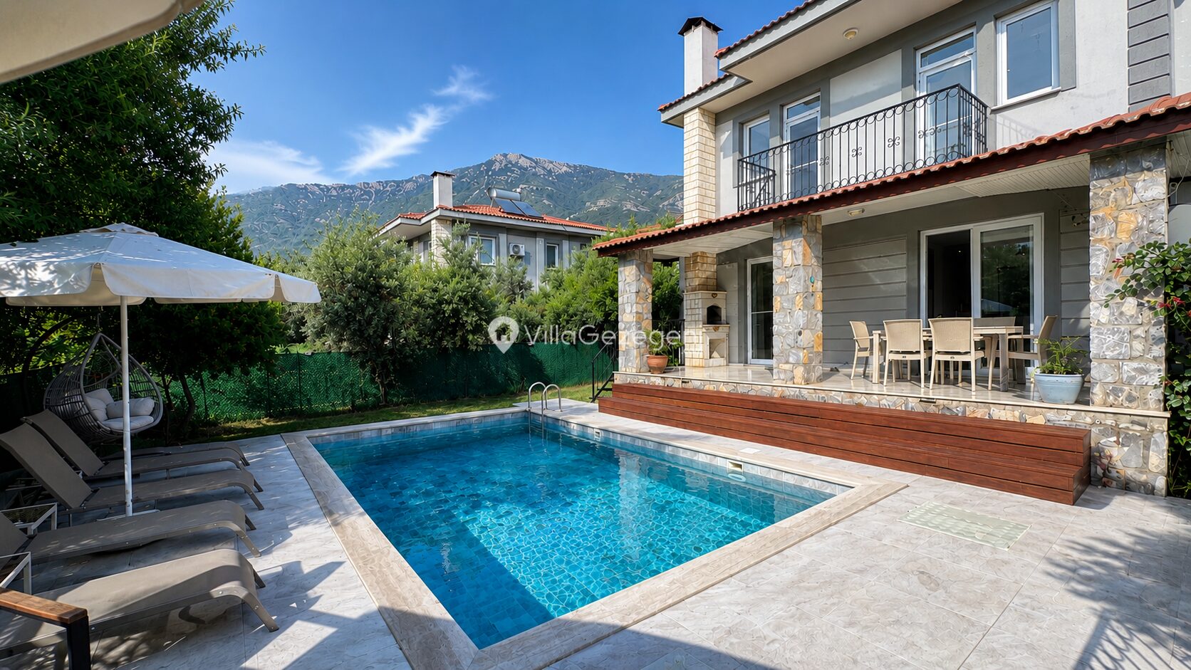 Villa Almond 1 — 2