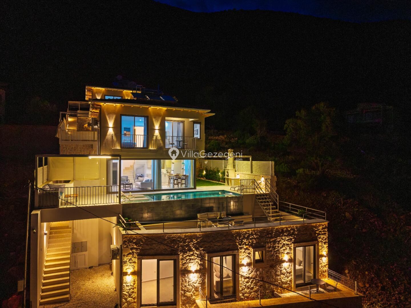 Villa Lumina — 14