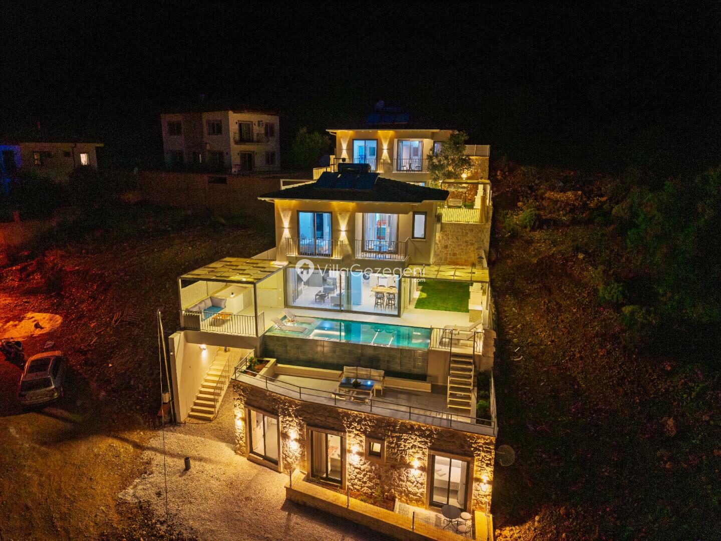 Villa Lumina — 15