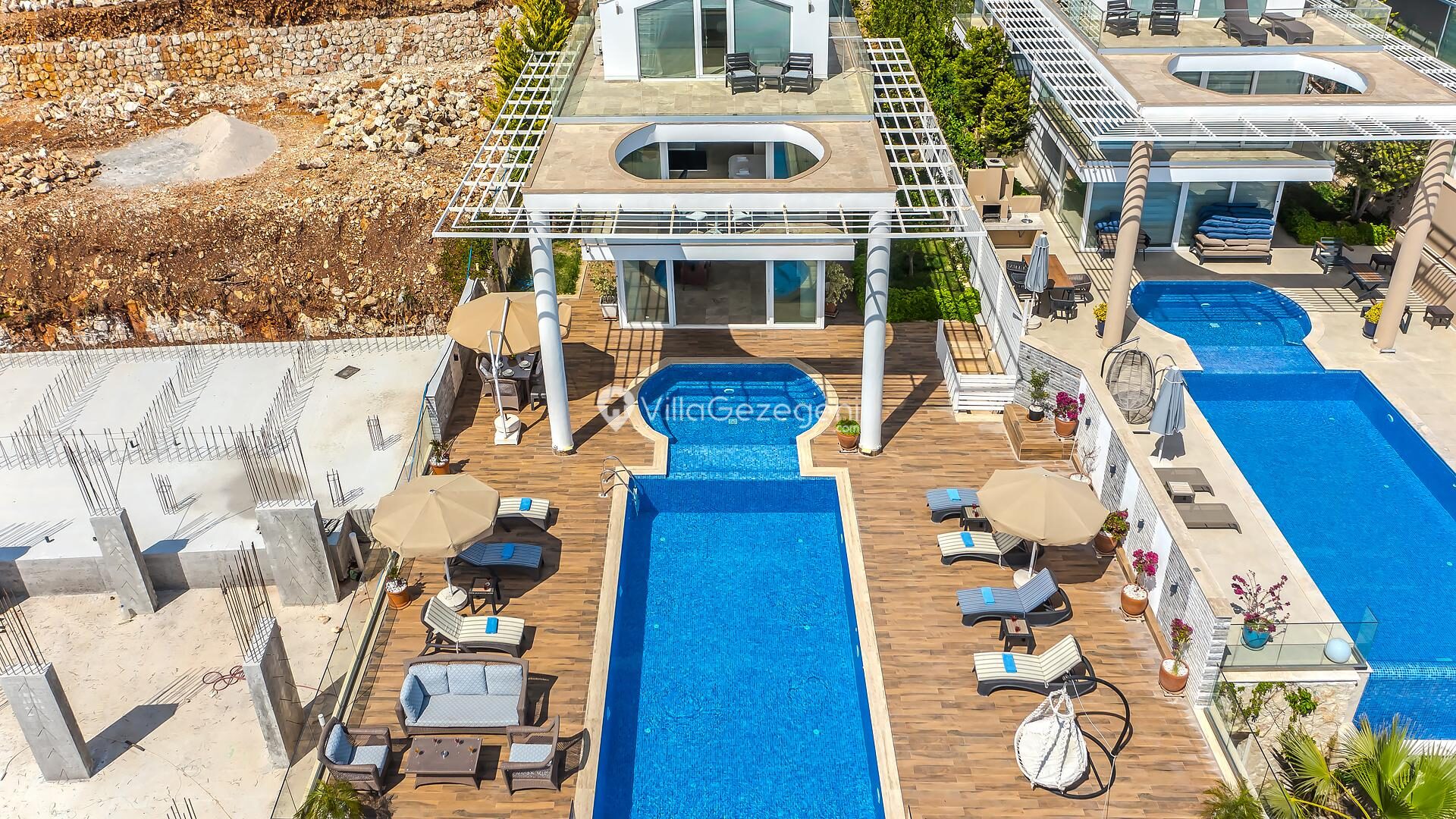 Villa Hillside 3 — 65