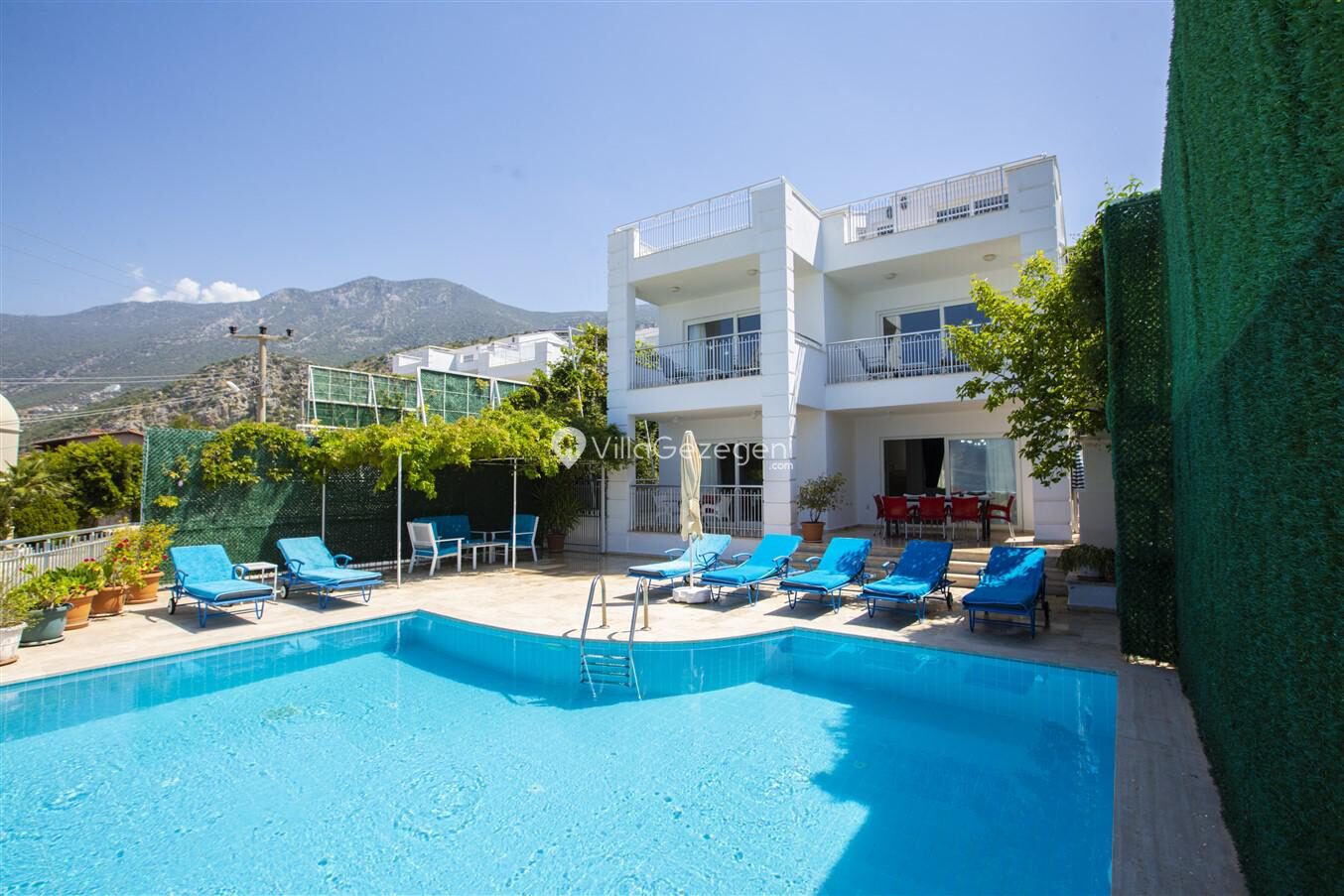 Villa Baysal Bergamot — 1
