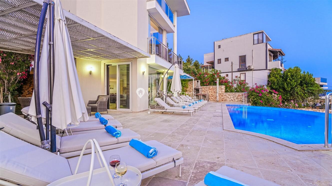 Villa Neptune — 3