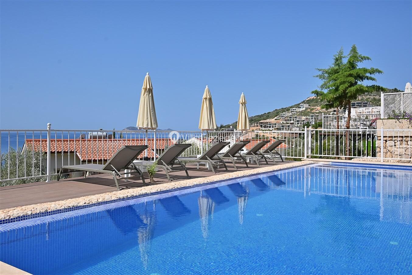 Villa İris — 6