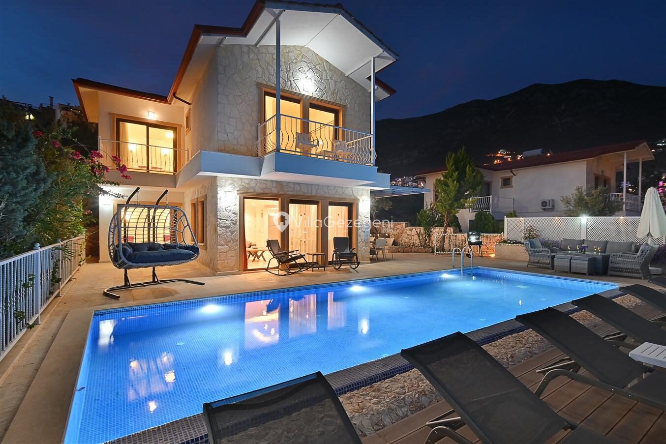 Villa Dionysus — 8