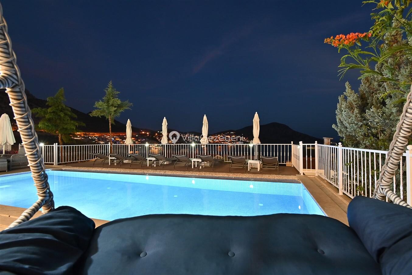 Villa Dionysus — 10