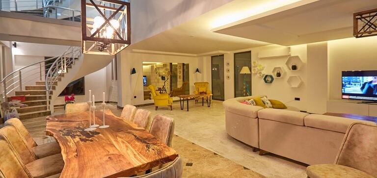Villa Unlimited — 3