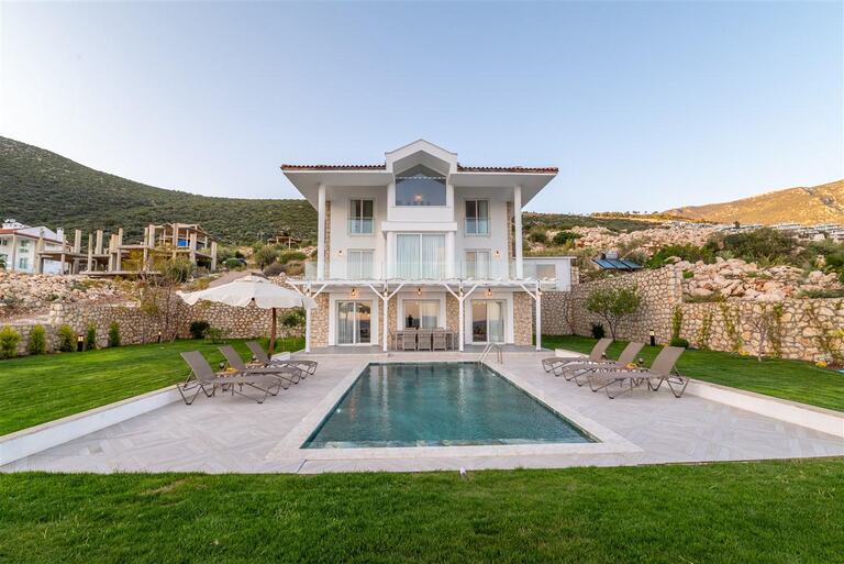 Villa Elana 2 — 2