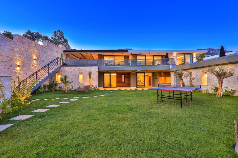 Villa Dreams — 2