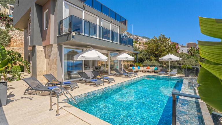 Villa Waratah — 2