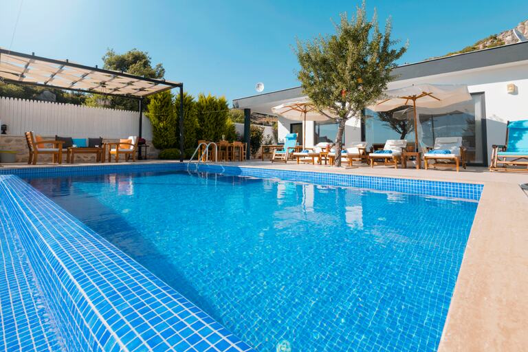 Villa Aklar 1 — 2
