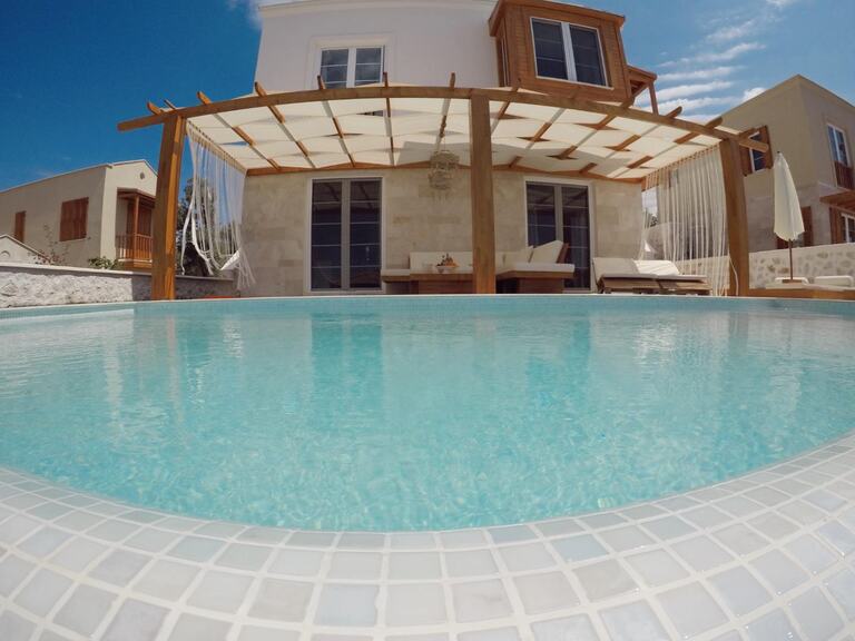 Villa Venue — 1
