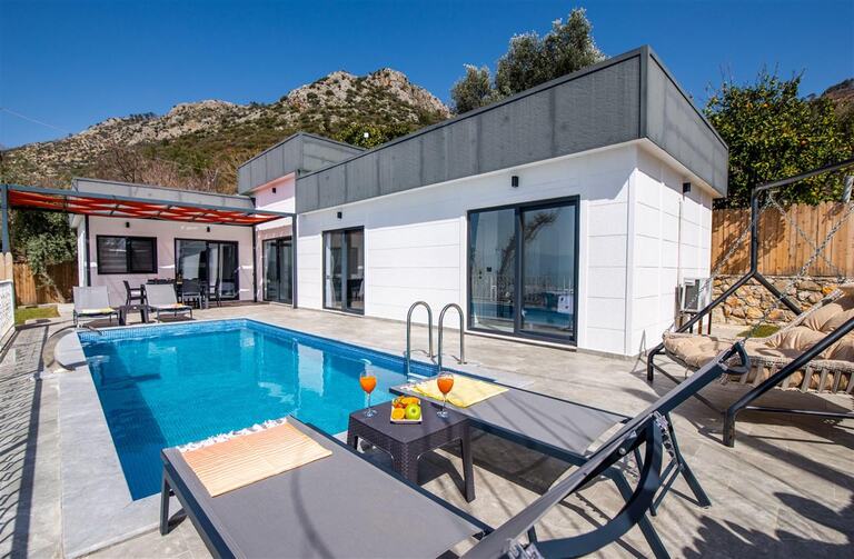 Villa Ural — 2