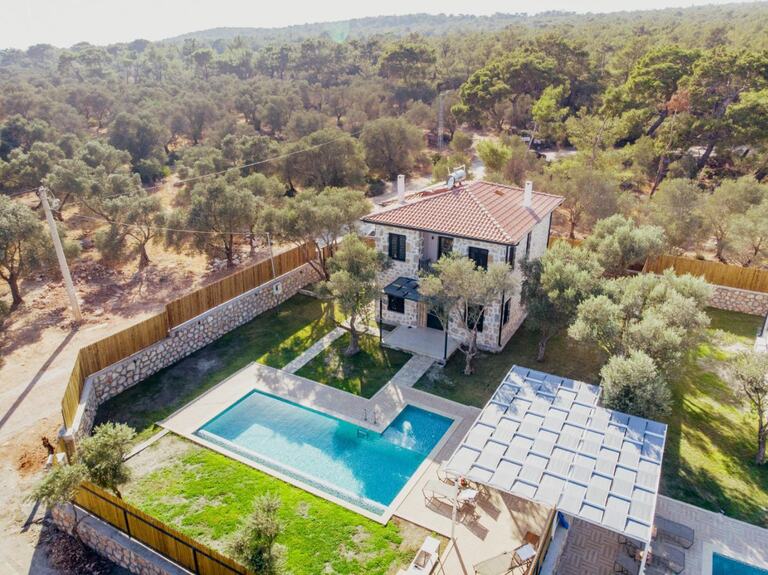 Villa Ersan 1 — 2