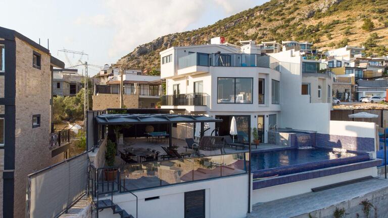 Villa Elif Akbel — 2